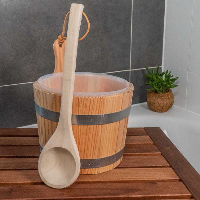 Sauna Set (inkl. Saunaeimer Lärche & Aufgusskelle)